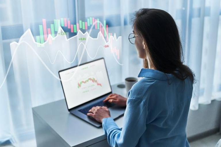 woman-banking-sm.jpg